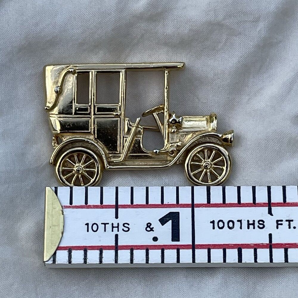 Vintage Trifari Antique Car Rolls Royce Brooch Pin Signed Gold Tone Figural - Picture 3 of 7